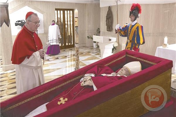 بحضور 50 رئيس دولة و10 ملوك.. الفاتيكان ُيودع البابا فرنسيس