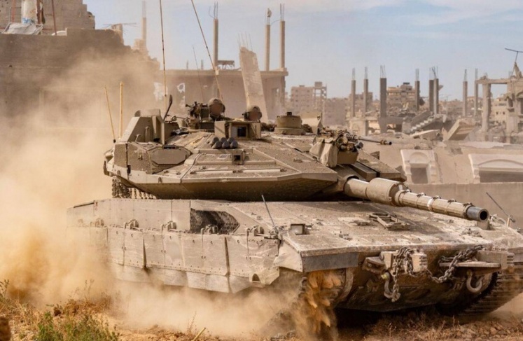 الجيش الإسرائيلي يعلن مهاجمة 60 هدفا في غزة
