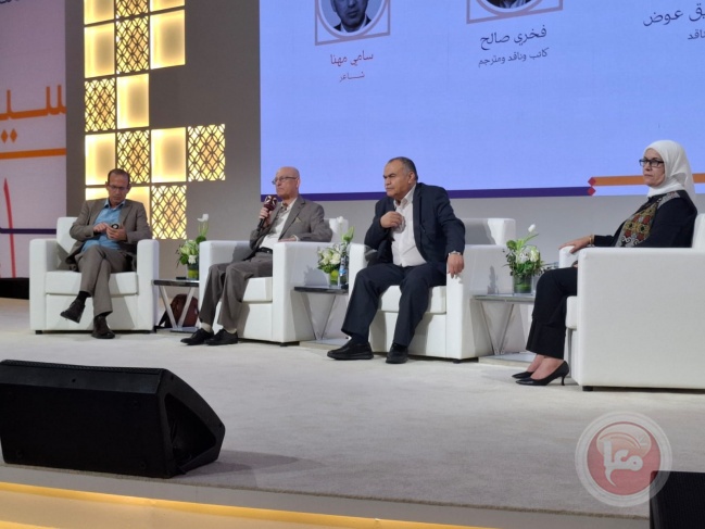 الروائي عوض يشارك في ندوة حول الرواية الفلسطينية بمعرض الدوحة للكتاب