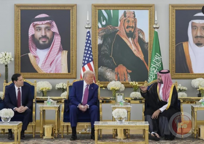 بالصور: الرئيس الأمريكي يصل الى السعودية 