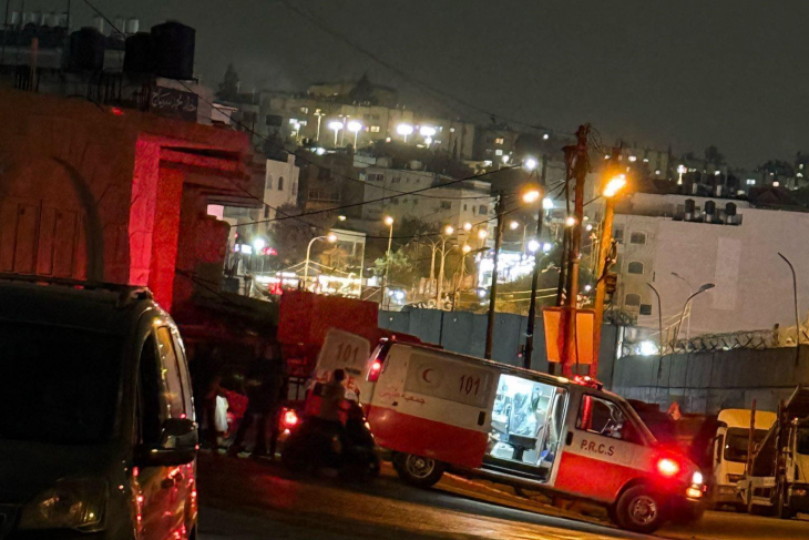 إصابة عاملين جراء اعتداء قوات الاحتلال عليهما في الرام