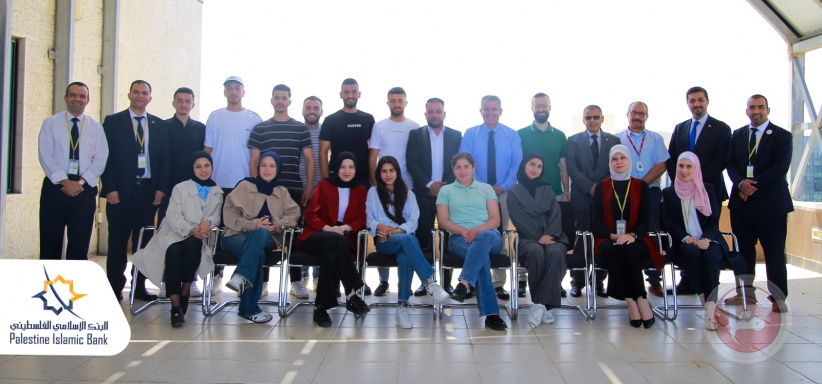 البنك الإسلامي الفلسطيني يستضيف وفداً من كلية الذكاء الاصطناعي وعلم البيانات في الجامعة العربية الأمريكية