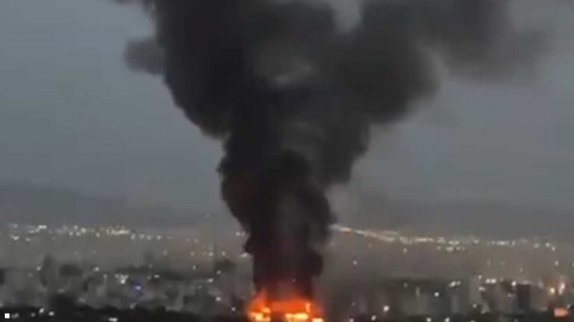 غارات عنيفة على شرق طهران وانفجار كبير
