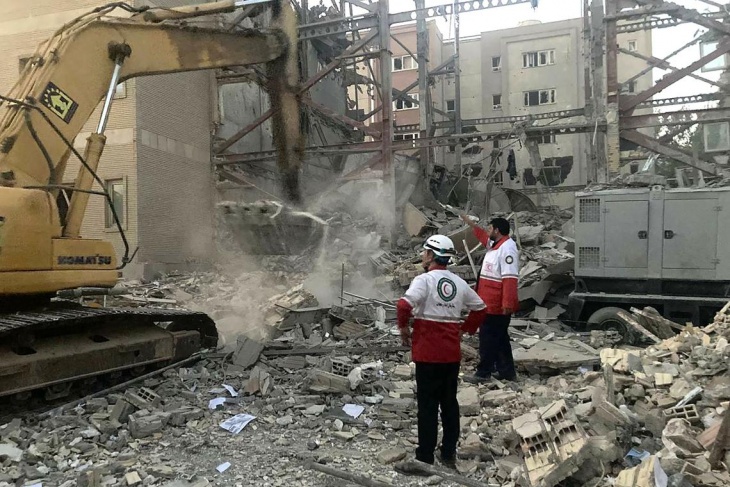 الجيش الإسرائيلي: أكثر من 25 طائرة قصفت 35 موقعا لتخزين وإطلاق الصواريخ في إيران