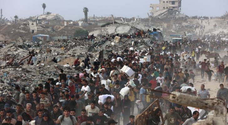 هآرتس تنشر اعترافات صادمة لجنود أطلقوا النار عمدا على مدنيين في غزة خلال توزيع المساعدات
