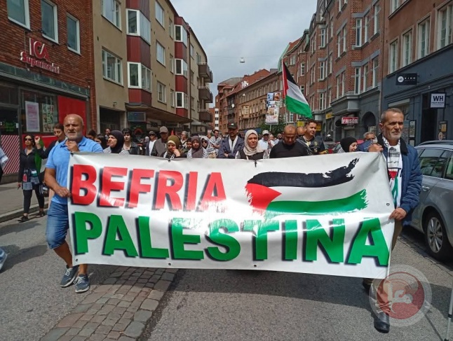 تظاهرة صامتة في مدينة &quot;مالمو- السويد&quot; تضامنا مع الشعب الفلسطيني