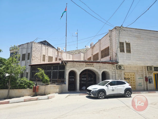 نقابة العاملين في بلدية يطا تعلن تعليق الإضراب والعودة للعمل 