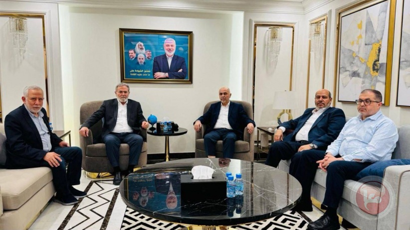 وفد من حماس يلتقي النخالة 