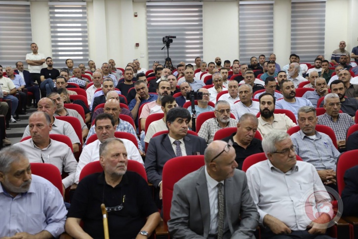 ما هي مطالب تجار الخليل من سلطة النقد والبنوك..؟