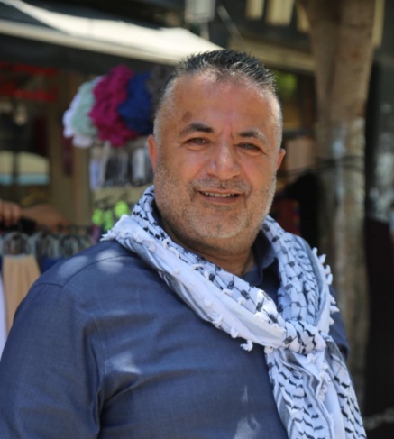 التعليم في ظل الحصار: إبداع فلسطيني يتحدى المستحيل