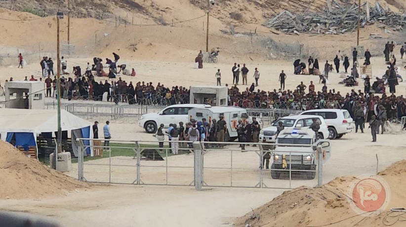 في ظل المجاعة..ويتكوف يصل إلى مركز توزيع المساعدات في رفح