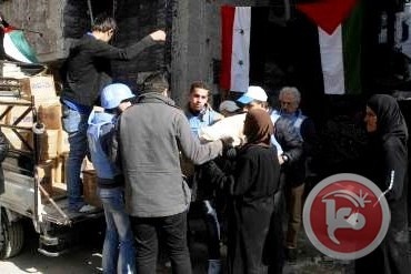 غزة- العشرات يتضامنون مع اللاجئين في مخيم اليرموك