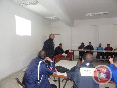 تنظمها الاكاديمية الرياضية:دورة اعداد مدرب للناشئين تواصل طريقها بنجاح