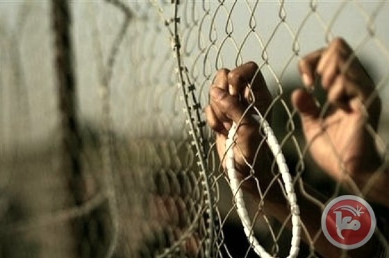 بينهم طفل- الاحتلال يصدر 49 أمر اعتقال إداري