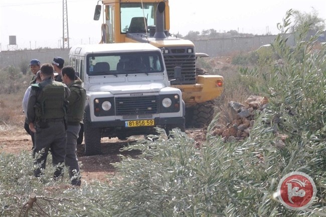 اسرائيل تصادر عشرات الدونمات لشق شوارع في الضفة