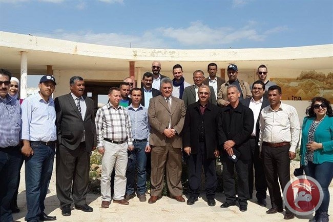 مركز التطوير المائي ينظم جولة في العوجا