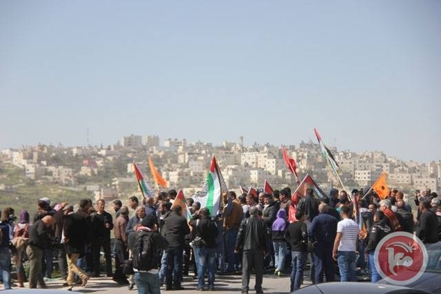 عشرات الاصابات بمواجهات &quot;بوابة القدس&quot;