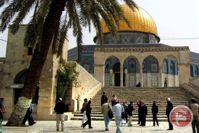 حماس تدعو للاحتشاد بصلاة الفجر بالاقصى والابراهيمي فجر الجمعة
