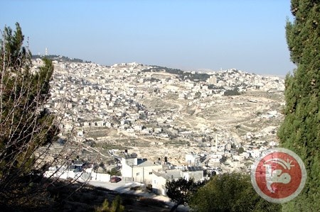 إسرائيل تدعي إقامة مساكن للفلسطينيين في المكبر