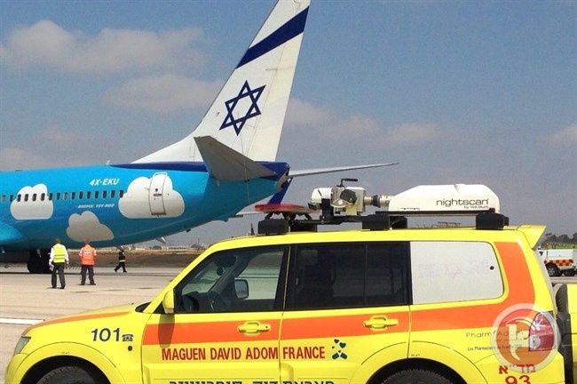 طائرة اوقفت اقلاعها في مطار تل ابيب بسبب سيارات على المدرج