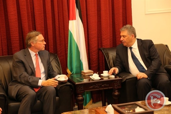 دبور يستقبل سفير سويسرا في لبنان باراس