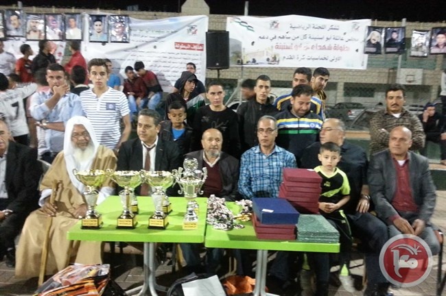 مجلس عائلة أبو اسنينه ينظم بطولة الشهداء لكرة القدم