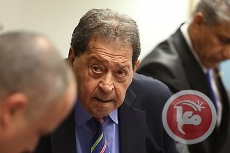 محاكمة بنيامين بن اليعازر بتهم الفساد والرشوة