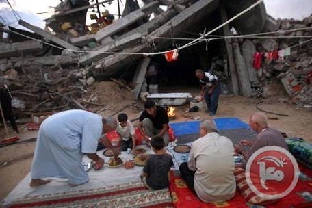 رمضان في غزة .. ذكريات الحرب واقتصاد معدوم