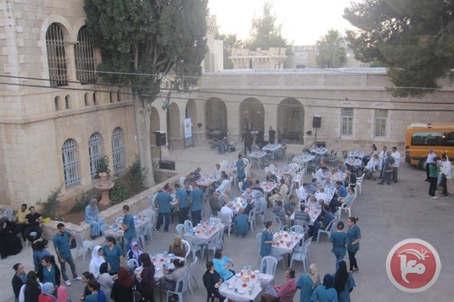 مستشفى بيت لحم للطب النفسي ينظم حفل افطار وامسية فنية للنزلاء