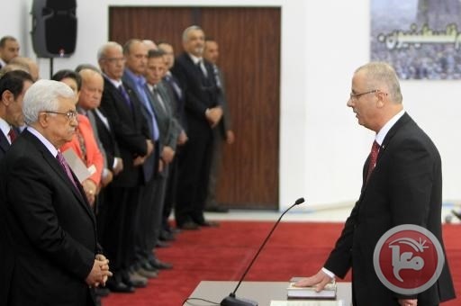 مسؤول يتحدث عن التعديل الحكومي وياسر عبد ربه ونائب الرئيس