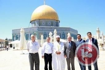 بنك فلسطين يقدّم 370 طردا غذائيا لحراس وسدنة المسجد الأقصى
