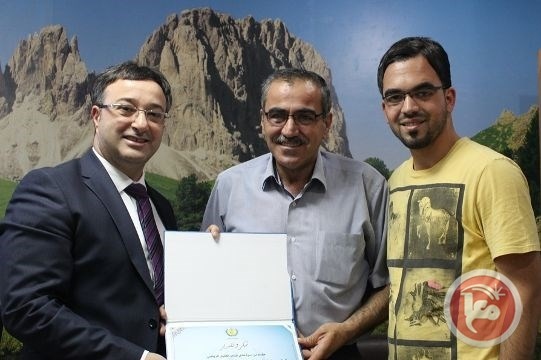 اسرة العميد تشكر &quot; منذر زلوم &quot;