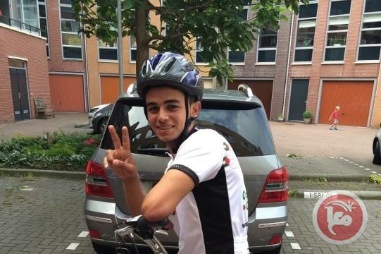 معتصم أبو كرش يقطع 250 كم في هولندا تضامناً مع غزة