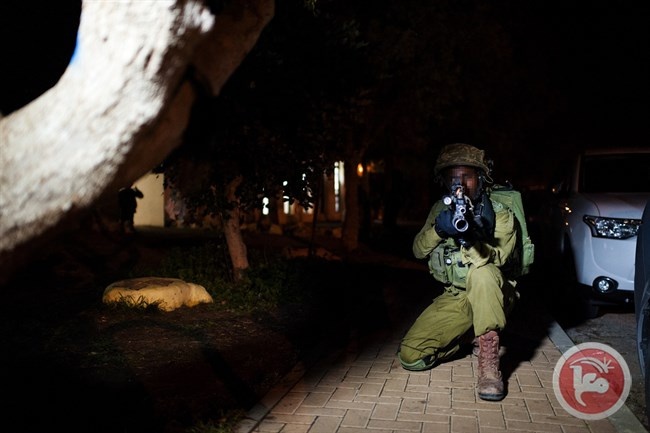 نائب وزير جيش الاحتلال يدعو الاسرائيليين لحمل السلاح