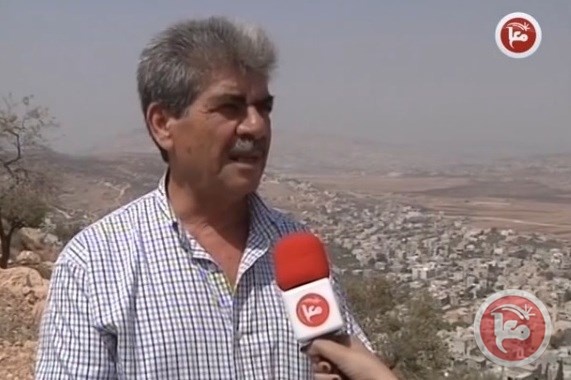 عابر بيت فوريك شارع يصل للآف الدونمات الزراعية ويحميها