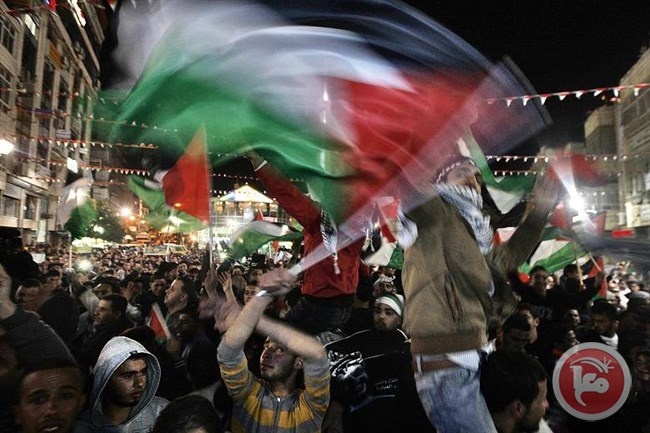 نقيب الاطباء يدعو لرفع العلم ويجدد البيعة للرئيس والقيادة