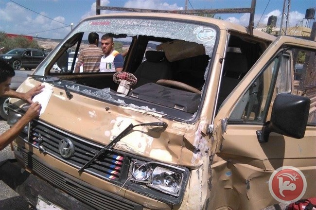 خمس إصابات بحادث تصادم مركبتين جنوب جنين
