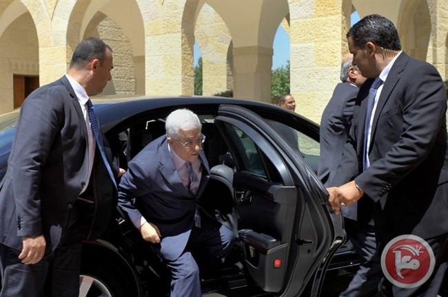 &quot;كيري منع أبو مازن من حل السلطة وإسرائيل تدرس التحالف مع دحلان&quot;