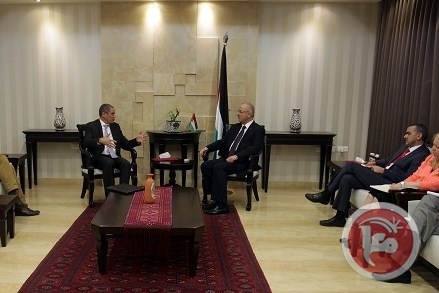 الحمدالله يطالب الاتحاد الأوروبي إلزام إسرائيل بوقف تصعيدها العسكري