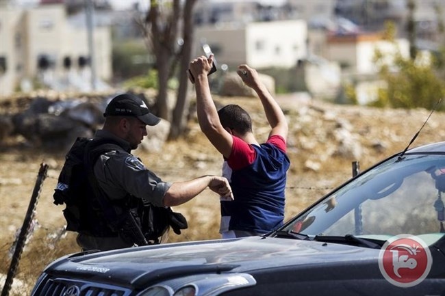 شرطة الاحتلال تعتقل فلسطينيا بالقدس