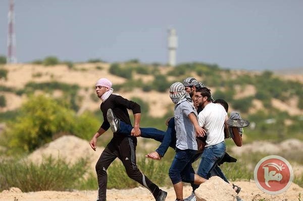 فتية 16 عاما يتحدون بنادق ام 16