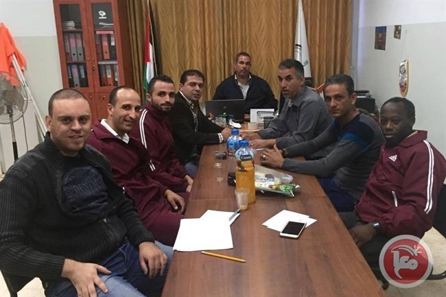 حكام نابلس يبحثون آلية تطوير لياقتهم البدنية وإجراء اختبارات دورية