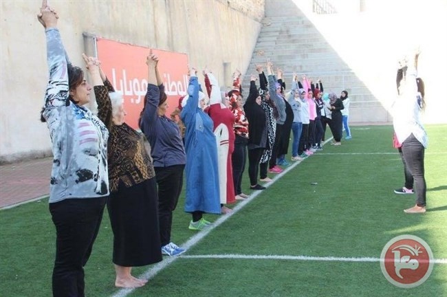 نادي المرأة الرياضي ينظم نشاطا رياضيا على ملعب بلدية نابلس