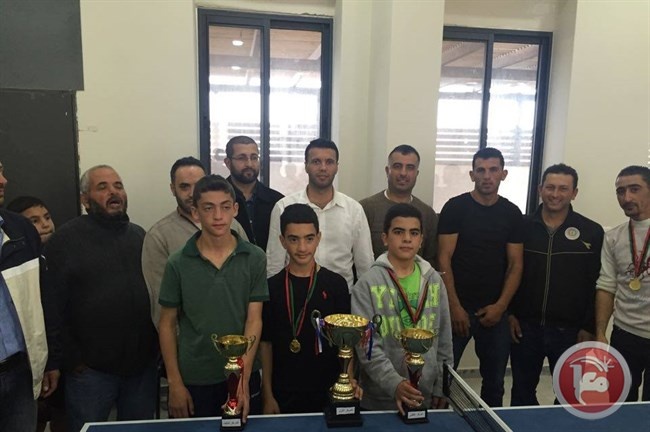 نادي المزرعة الشرقية ينظم بطولة الأسير احمد مناصرة لتنس الطاولة