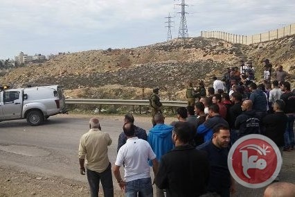 الاحتلال يغلق الطريق المؤدية إلى شمال غرب القدس