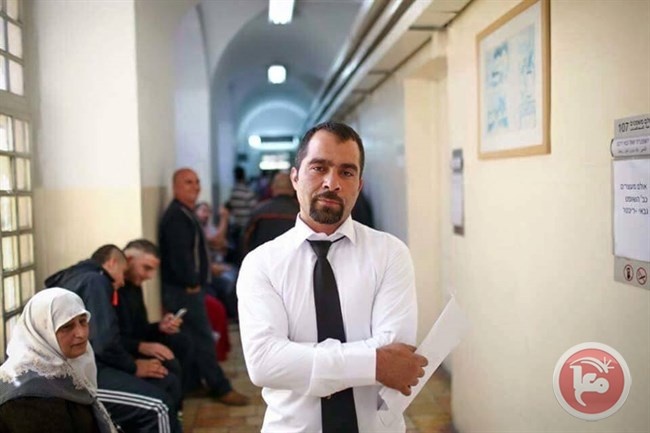 الاحتلال يعتقل المحامي طارق برغوث