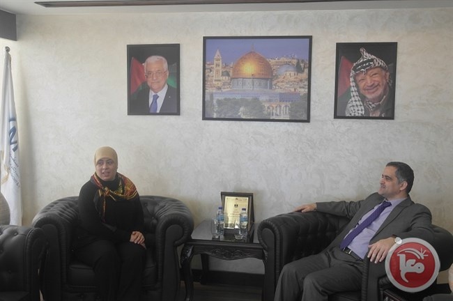 موسى يطلع غنام على آخر مستجدات قطاع الاتصالات