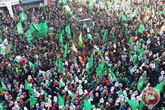 حماس تعلن فعاليات انطلاقتها 32 دون مهرجان مركزي