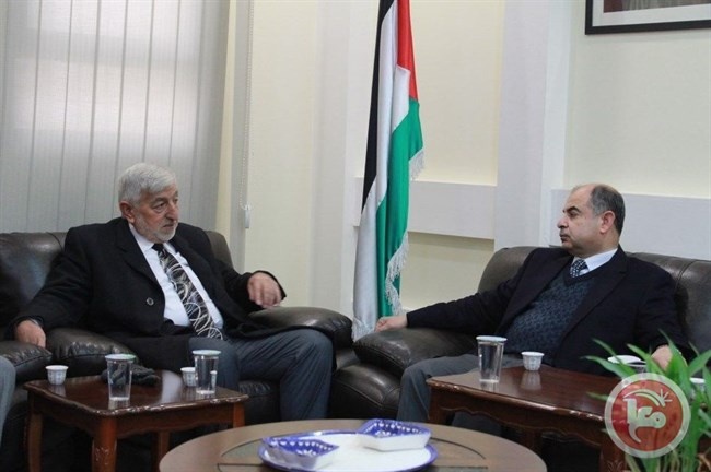 غرفة التجارة في الخليل تستقبل وزير الزراعة