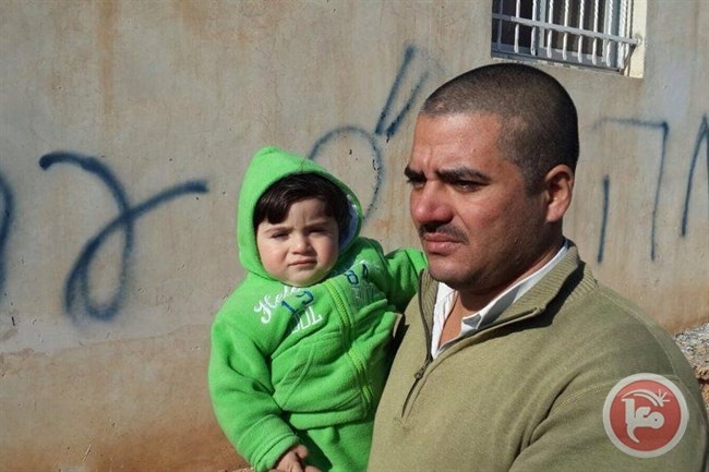 حاولوا قتل العائلة- مستوطنون يهاجمون منزلا بـ الغاز ببيتلل